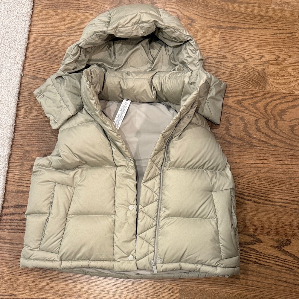 Lululemon Wunder Puff Vest in Light Green - Picture 10 of 14